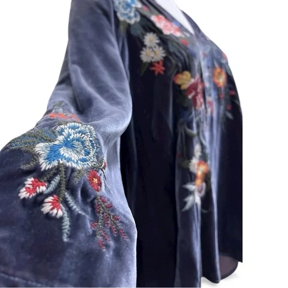 Johnny Was Pina heavily embroidered flutter sleeve velvet blouse NWT
